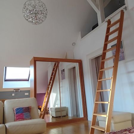 Ferienwohnung Loft Sur La Bievre Bievres Exterior foto